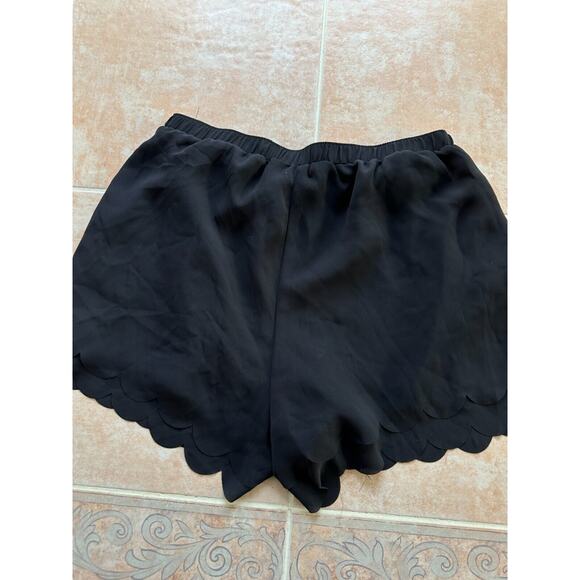 LC Lauren Conrad Scalloped‎ Black Shorts Women Size Small - Picture 1 of 8